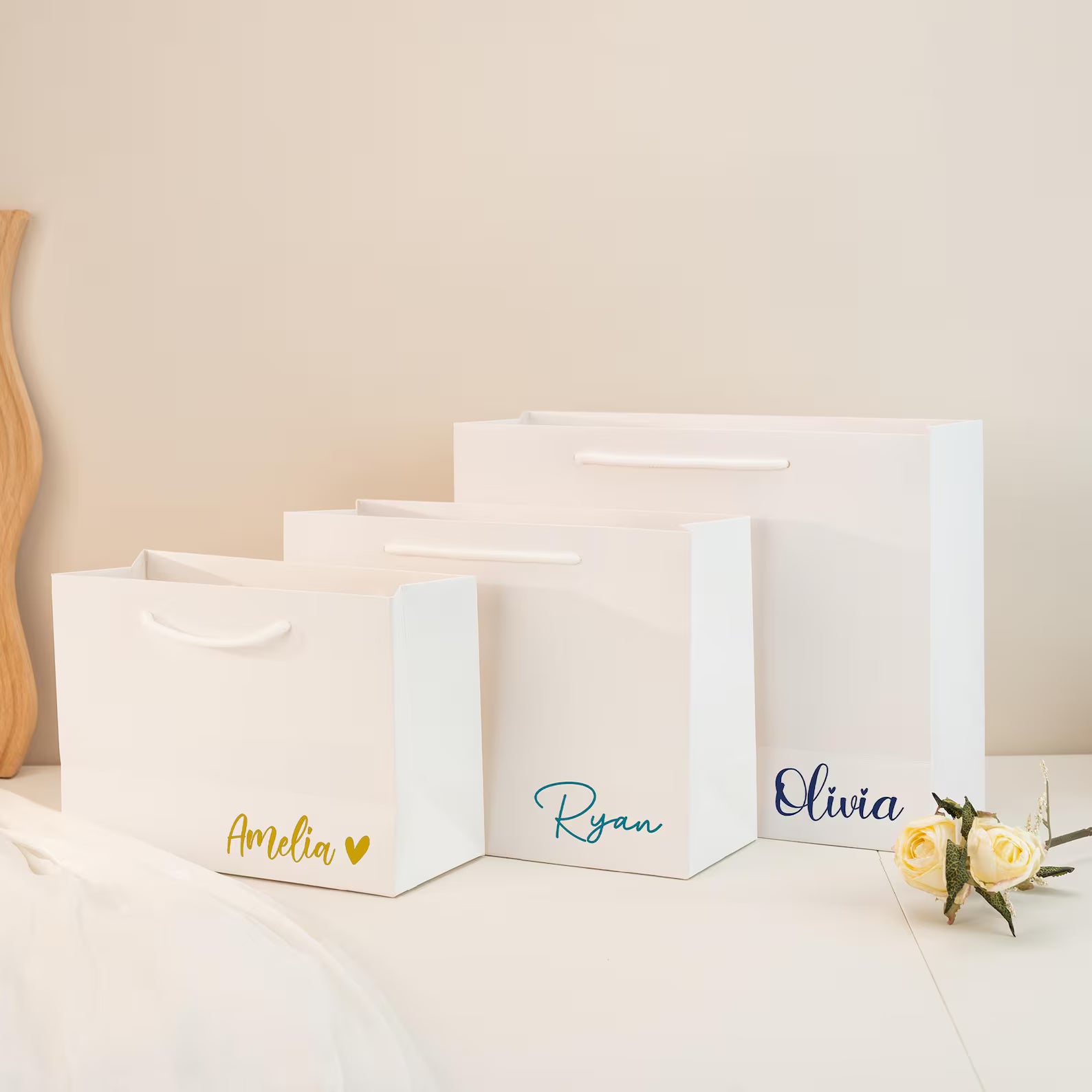 Personalized Bridesmaid Gift Bags, Wedding Gift Bags, Bridal Party Gift Bags, Bachelorette Party Bags, Thank You Gift Bag, Elegant Gift Bags