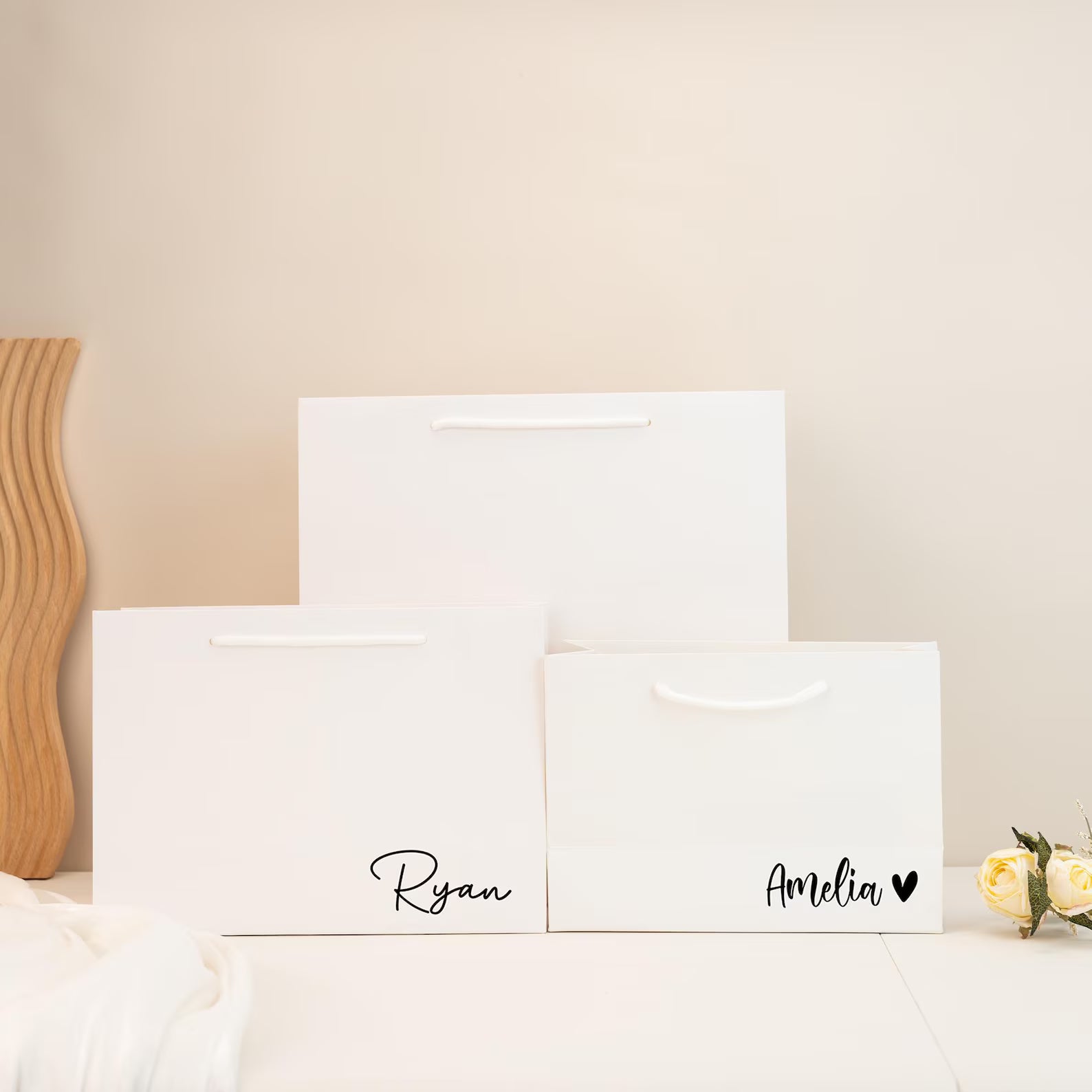Personalized Bridesmaid Gift Bags, Wedding Gift Bags, Bridal Party Gift Bags, Bachelorette Party Bags, Thank You Gift Bag, Elegant Gift Bags