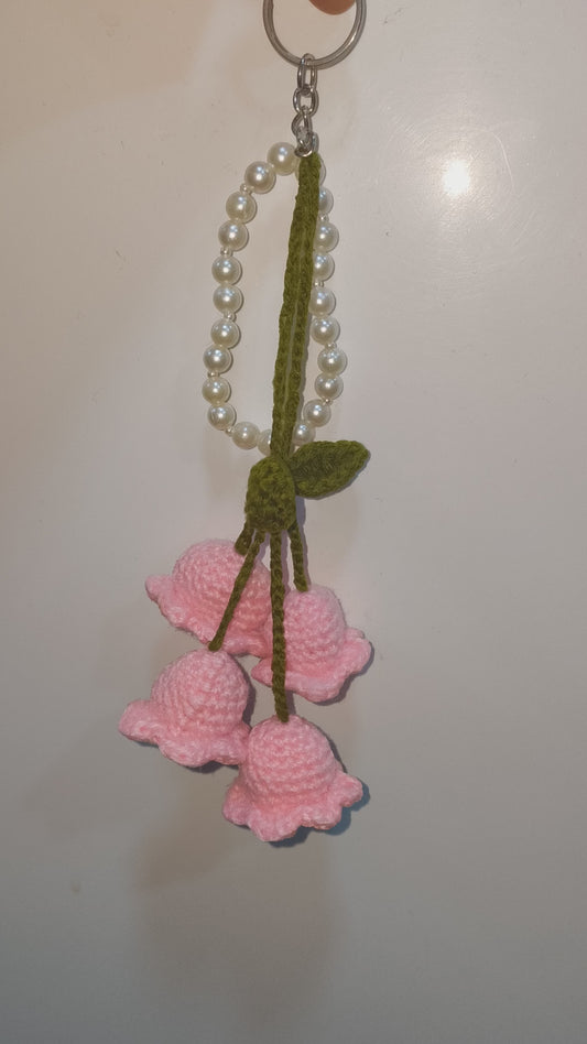 🌸 Crochet Tulip Flower Pearl Keychain